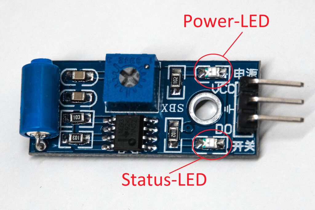 Vibrationssensor SW-420: Power-LED (oben), Status-LED (unten)